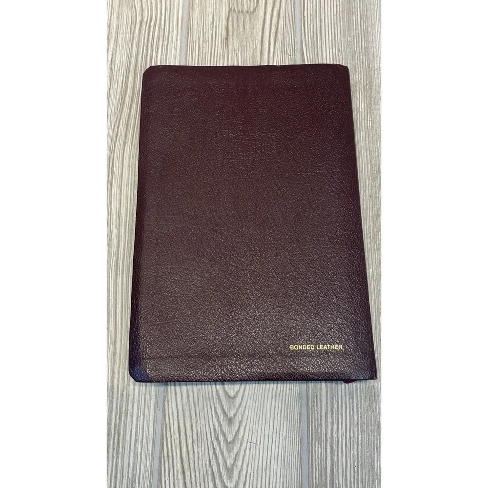 World Holy Bible KJV Giant Print Reference Red Letter Burgundy Bonded Leather